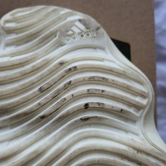 Yeezy 450 - Picture 7 of 7